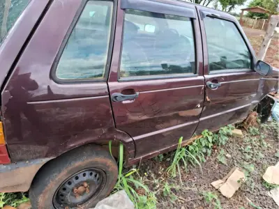1 veículo Marca/Modelo FIAT/UNO MILLE FIRE, Placa HRU6E93, Placa Anterior HRU6493, Fabricação/modelo 2001/2002, Chassi 9BD15822524285626, 4 portas, em mal estado de conservação, avaliado em R$ 7.000,00