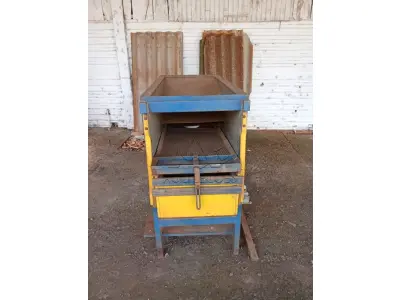 LOTE 027 - Classificador de sementes Ickert, 15 sacos/hora. Avaliação R$ 250,00.