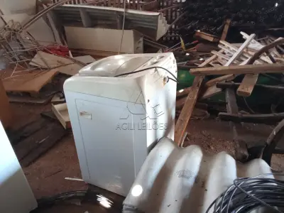 LOTE 026 - Lava-roupas Consul branca. Avaliação R$ 50,00.