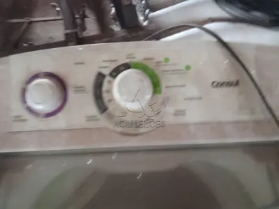 LOTE 026 - Lava-roupas Consul branca. Avaliação R$ 50,00.