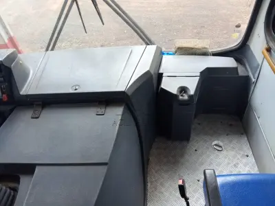 LOTE 004 - Ônibus passageiro, Placas IPN4529, RENAVAM 00124314864, Patrimônio 1419, VW/Induscar Foz U, Ano 2009, Diesel, 185CV, Chassi 9BWR882W59R923797. Avaliação R$ 50.000,00.