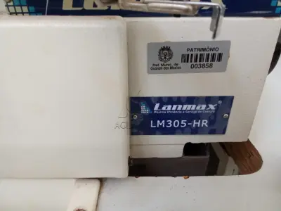 LOTE 017 - Máquina Overlok Lanmax LM-305HR, Motor JE3124478, Patrimônio 3858. Avaliação R$ 300,00.