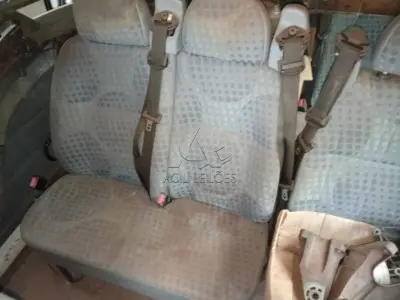 LOTE 001 - MICROÔNIBUS (VAN), Placas IVE0558, RENAVAM 00600389472, Patrimônio 6742, Marca/Modelo I/Ford Transit TCA MIC, Ano 2013/2013, Diesel, Potência 125CV, Chassi WFODXPTDFDTB68755, 3 portas. Avaliação R$ 5.000,00.