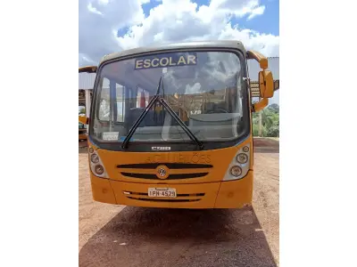 LOTE 004 - Ônibus passageiro, Placas IPN4529, RENAVAM 00124314864, Patrimônio 1419, VW/Induscar Foz U, Ano 2009, Diesel, 185CV, Chassi 9BWR882W59R923797. Avaliação R$ 50.000,00.