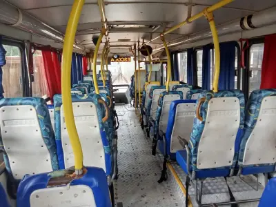 LOTE 004 - Ônibus passageiro, Placas IPN4529, RENAVAM 00124314864, Patrimônio 1419, VW/Induscar Foz U, Ano 2009, Diesel, 185CV, Chassi 9BWR882W59R923797. Avaliação R$ 50.000,00.