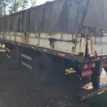 SEMIRREBOQUE PLACA IXD7611