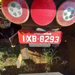 SEMIRREBOQUE PLACA IXB8293